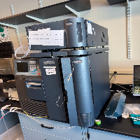 Waters e2695 HPLC System image 0